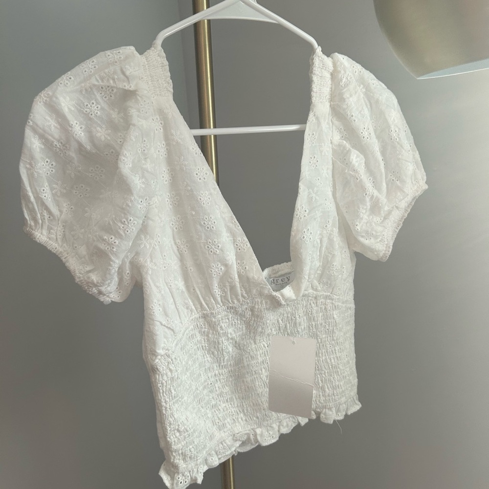 grey bandit white v line top, size small